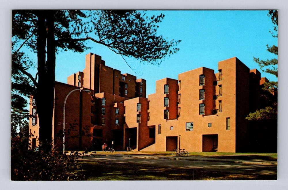 Durham NH-New Hampshire, University of New Hampshire, Vintage Souvenir Postcard