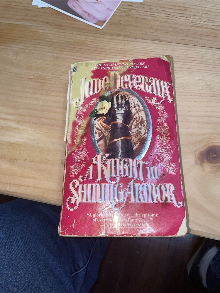 A Knight in Shining Armor Jude Deveraux Mass Market Paperback