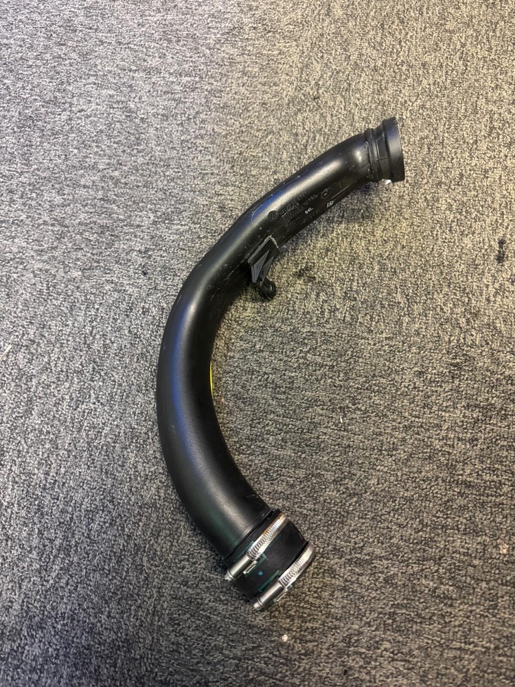 OEM BMW S55 Turbo Intercooler Duct Charge Pipe Right for F80 M3 F82 M4 F83 M2