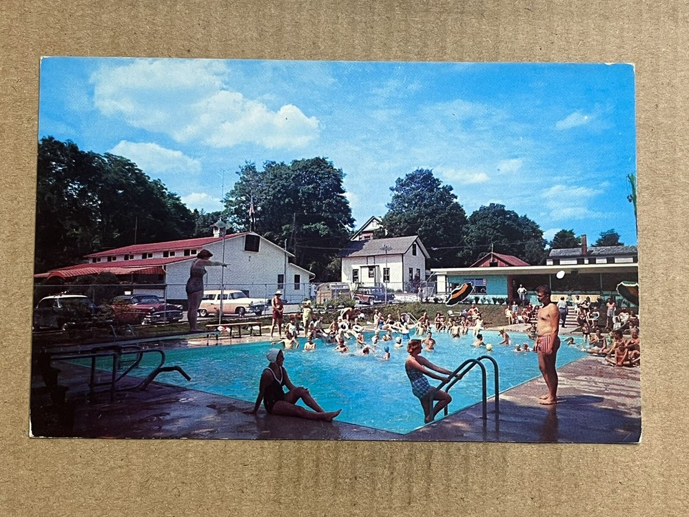 Postcard Milford PA Pennsylvania Laurel Villa And Casino Pool Vintage Roadside