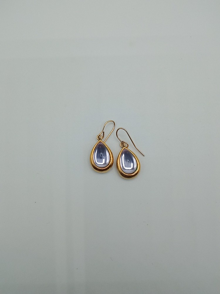 Vintage Marvela Gold Tone Tear Drop Earrings