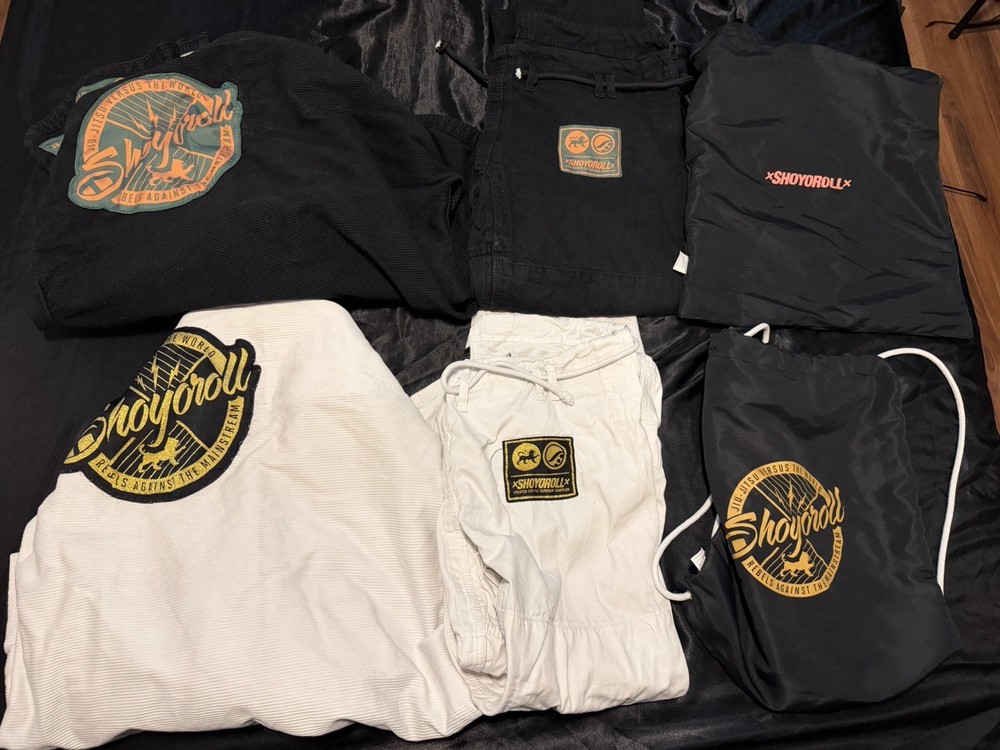 Shoyoroll A3 Jiu-Jitsu Gi Set Jacket/Pants Black/White with Patches
