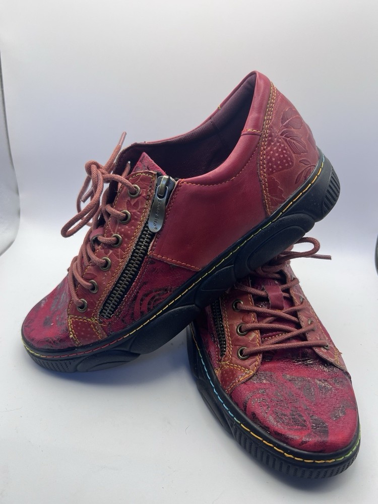 L' Artiste Spring Step Shoes Womens 38/7.5-8 Leather Red Tie Fashion Sneakers