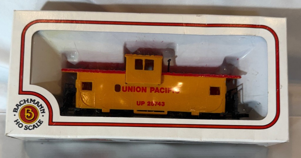 Bachmann 25743 - HO Scale Caboose, Union Pacific