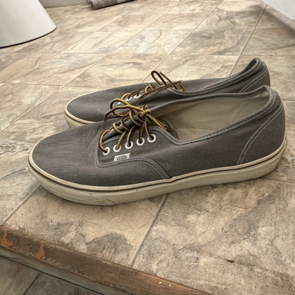 VANS Men's Casual Canvas Sneakers Gray Lace Up Comfort Logo Round Toe Size 12 US