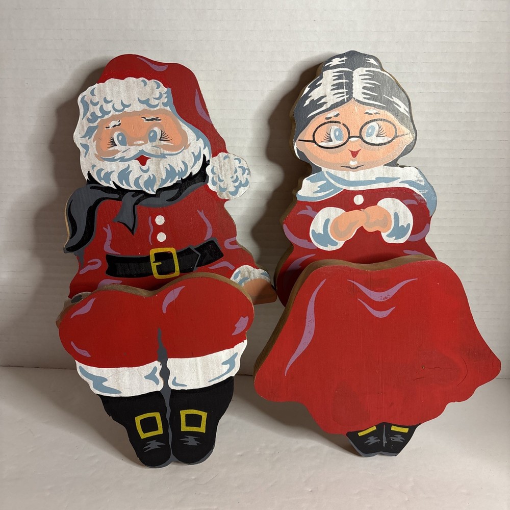 Santa & Mrs. Claus Wooden Painted Shelf Sitters Christmas Decor Vintage Adorable