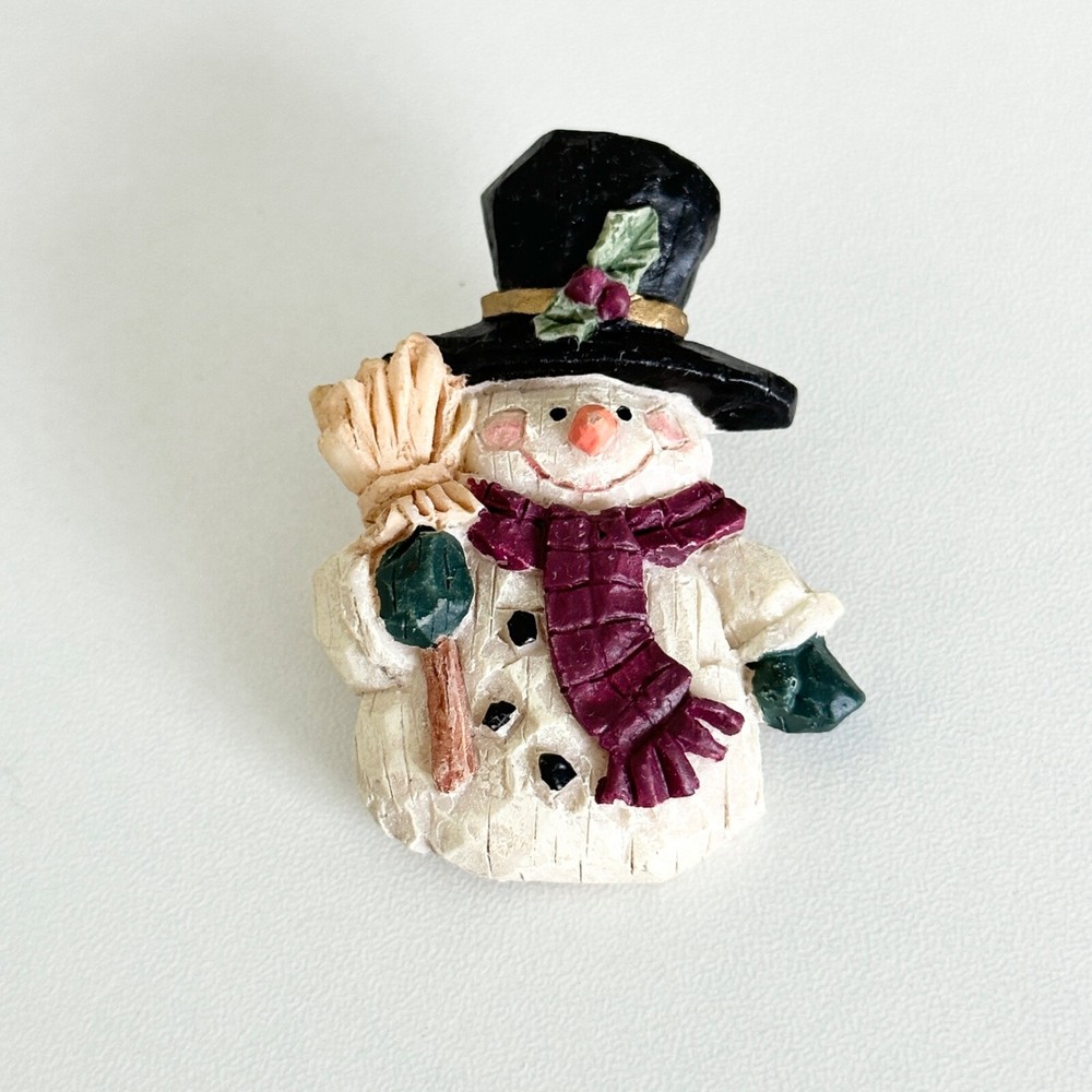 Vintage Christmas Holiday Resin Carved Frosty Snowman Brooch Pin