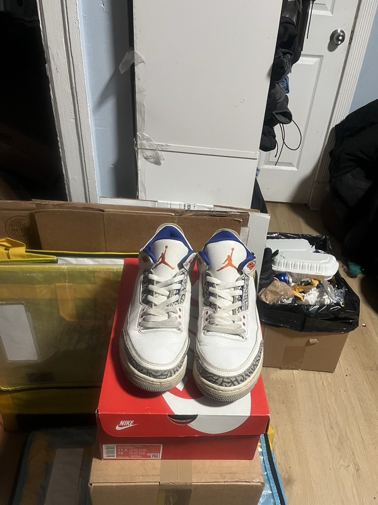 Air Jordan 3 Knicks Retro Sneakers Men White/Orange/Blue, Size 10