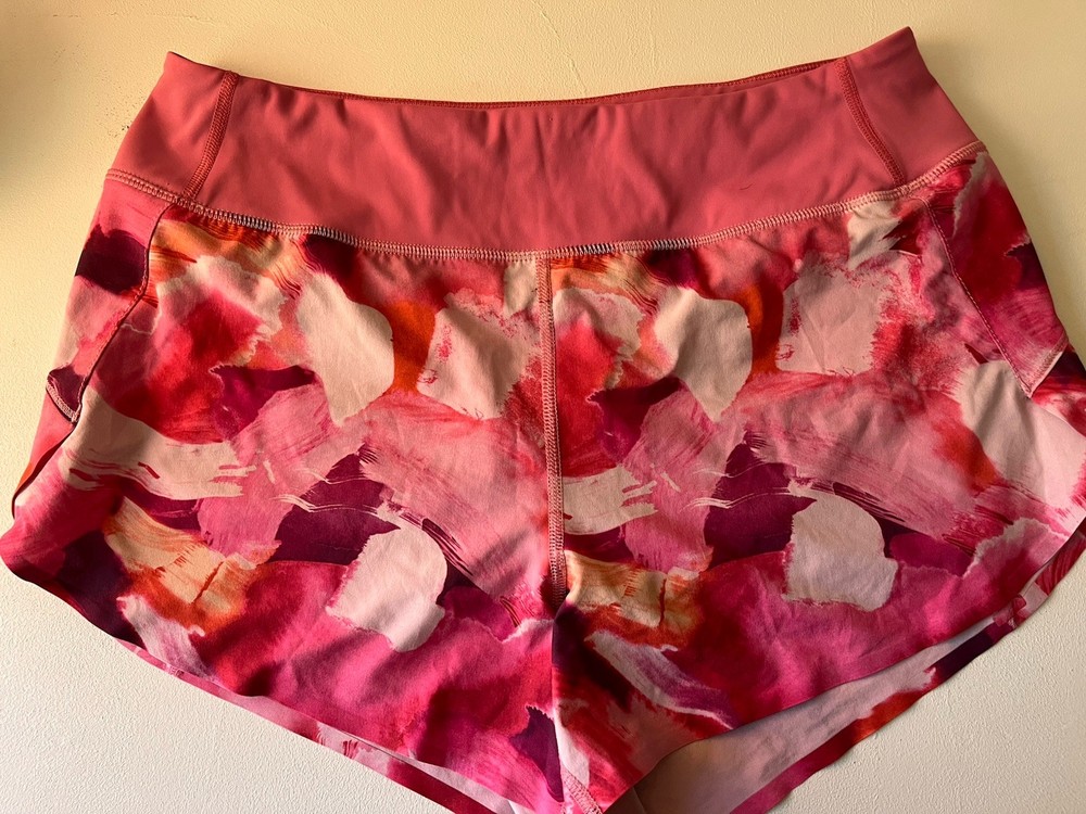 Athleta Run With It Short, 3.5inch, Size Medium, Pink Pattern