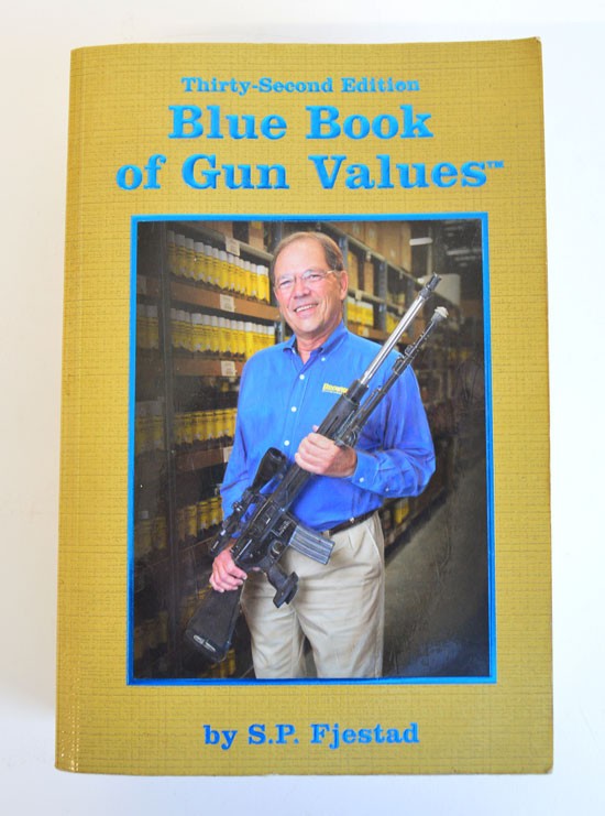 Blue Book of Gun Values 32nd Edition 2011 By S. P. Fjestad