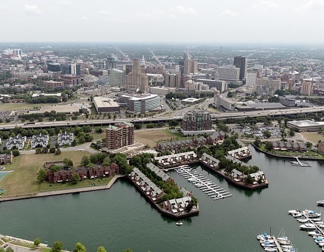 Photo:Aerial view of Buffalo, New York's, harbor