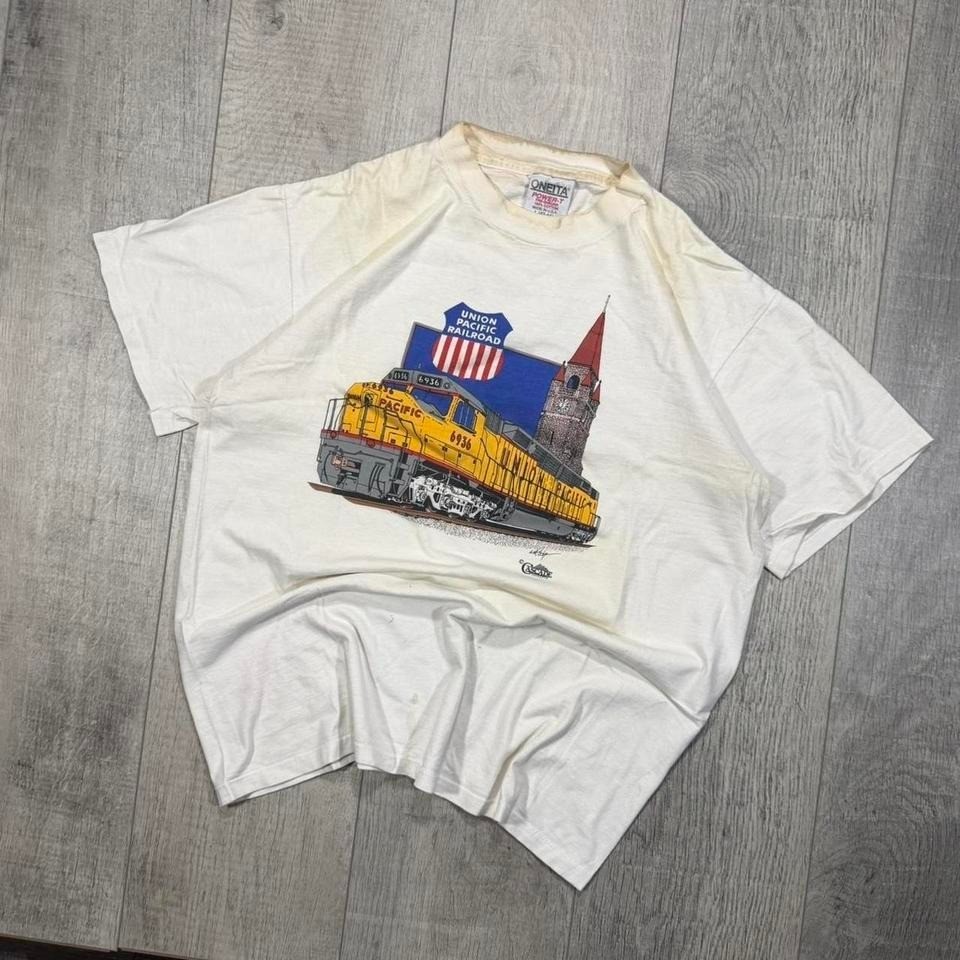 90s single stitch Union Pacific railroad tracing white yellow graphic t shirt