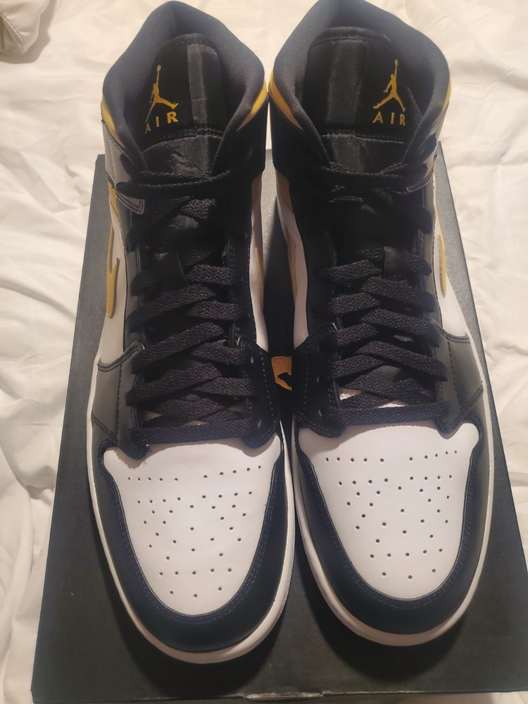 Air Jordan 1 Mid White Pollen Black Size 15 (2021)