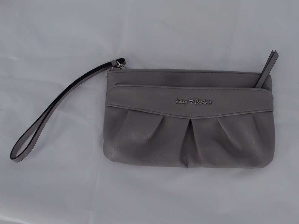 Juicy Couture GrayLeather Wristlet Zip Wallet Gold Logo Black Lined Interior