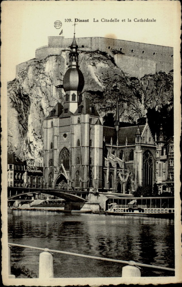 Dinant La Citadelle et la Cathedrale vintage postcard s145