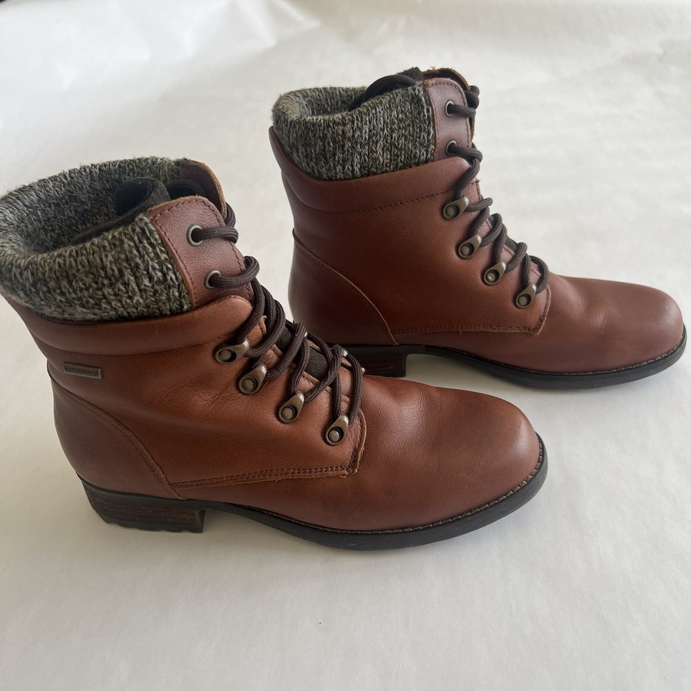 PRICE DROP Cougar Derry Ankle Boots Women’s Size 8M Brown Leather Lace Up Lined