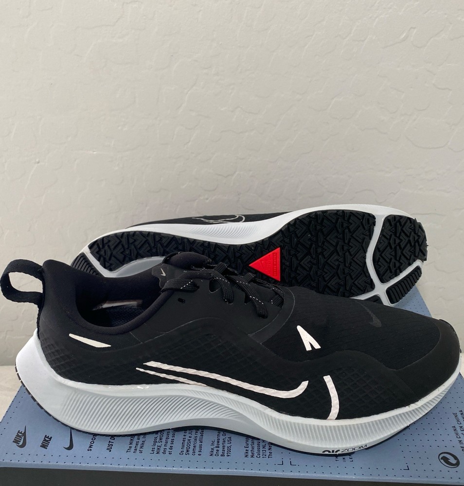 NIKE AIR ZOOM PEGASUS 37 SHIELD WEATHER-GEAR BLACK WHITE RUNNING SHOES MENS 11