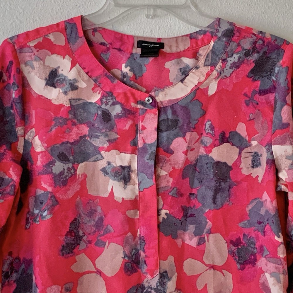 Ann Taylor Women’s Pink Floral Henley Long Sleeve Blouse Career Top Small
