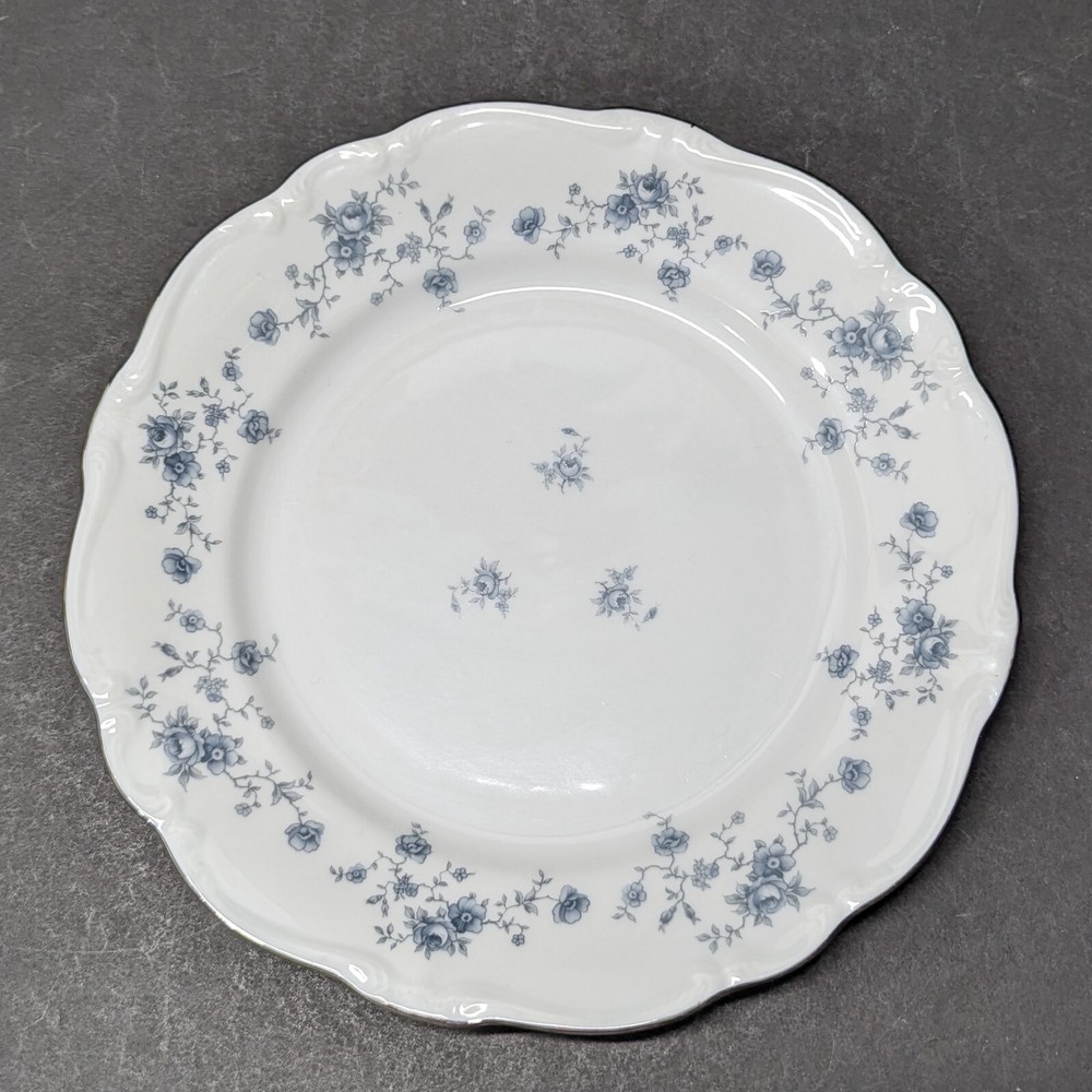 Johann Haviland Blue Garland Dinner Plate - Bavaria Germany - One Dinner Plate