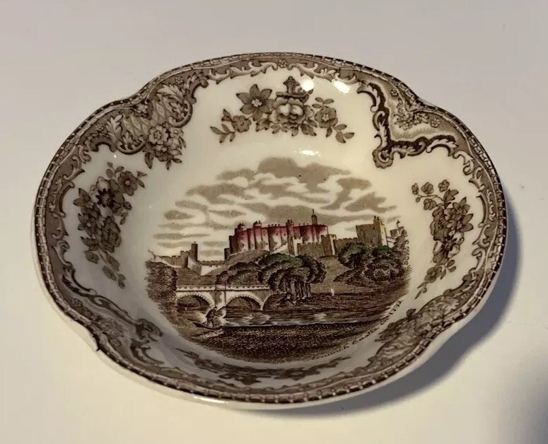 Vintage Johnson Bros Alnwick Castle 1792 Old Britain Castles Berry Bowls  5”