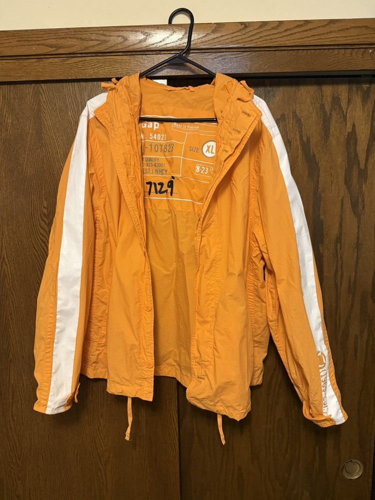 Y2K Gap Orange Windbreaker Rain Jacket XL Military Stamp Style Nylon Button