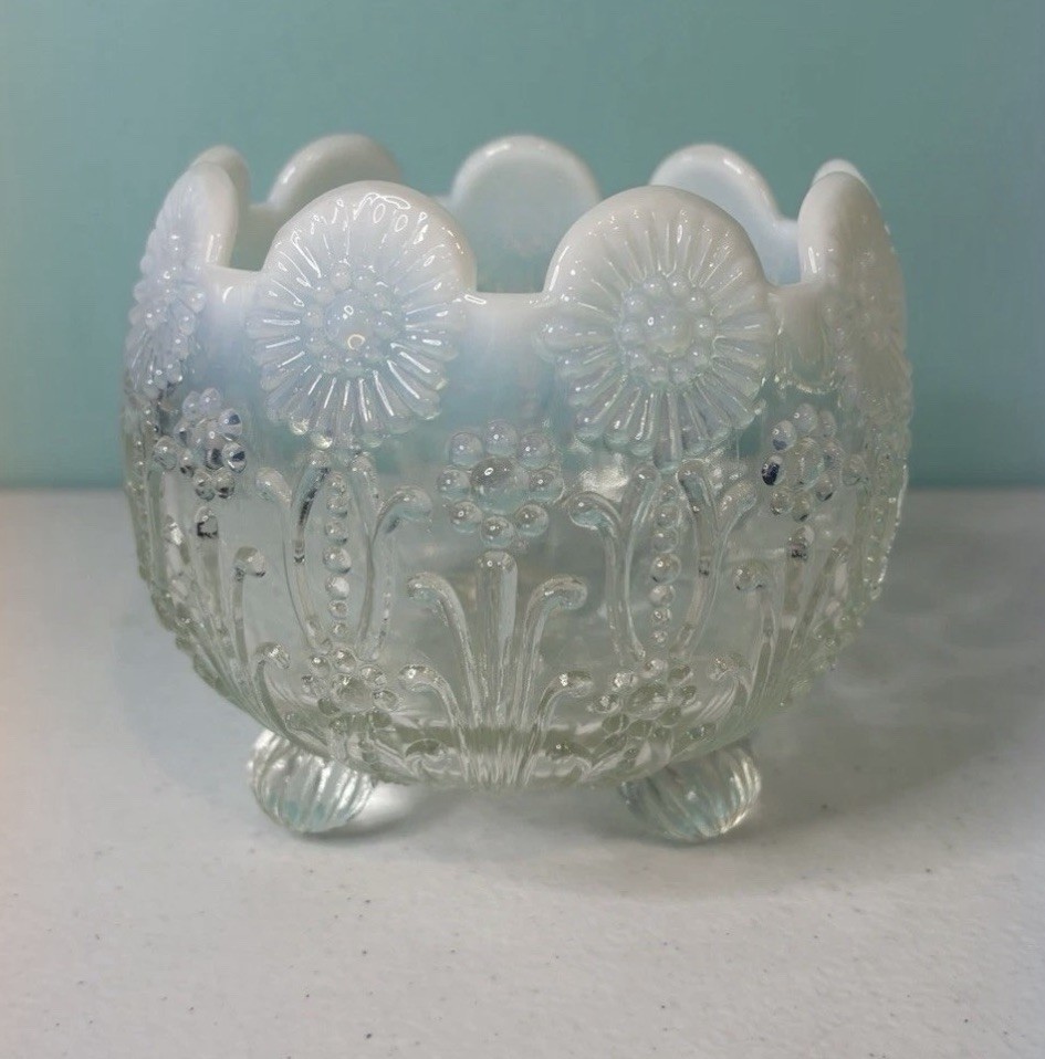 Vintage Northwood White Opalescent Pearl Flowers Three Footed Bowl