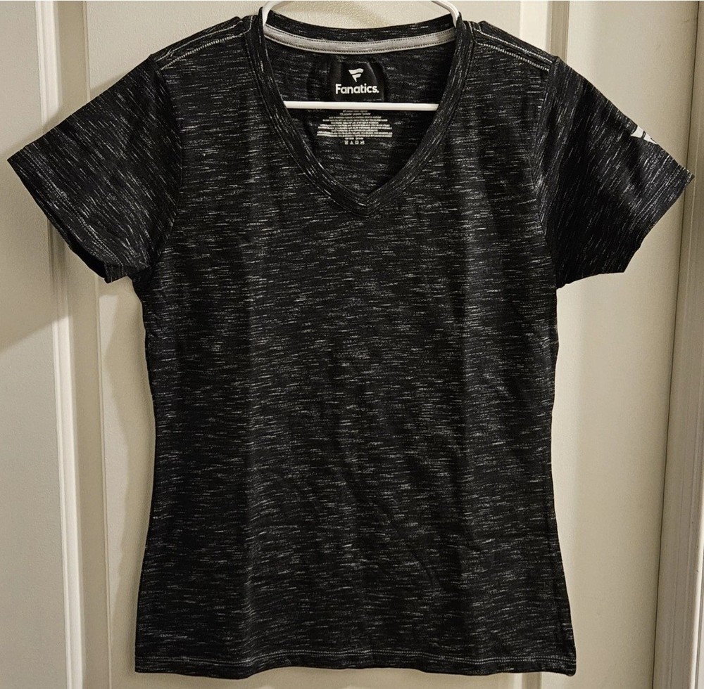 Fanatics Women's Black Heather Space Dye V-Neck Short Sleeve Pullover T-Shirt S