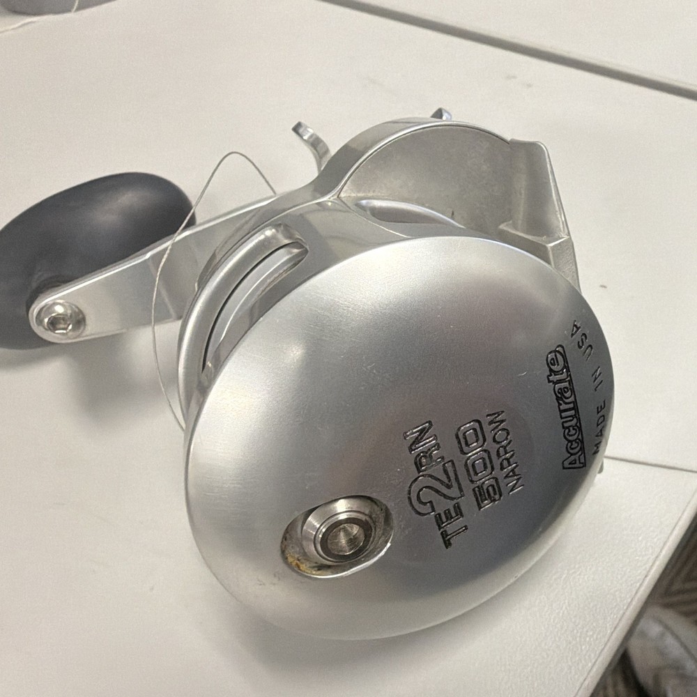 Accurate Tern2 500 Narrow Star Drag Reel Silver LEFT HAND-image