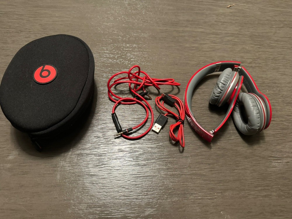 Beats by Dr. Dre Solo HD Wired On Ear Headphones Special Edition Red