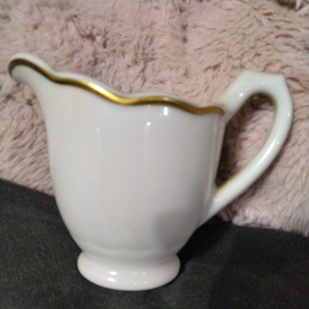 Vintage Syracuse China  Made In USA Restaurant Ware Creamer
