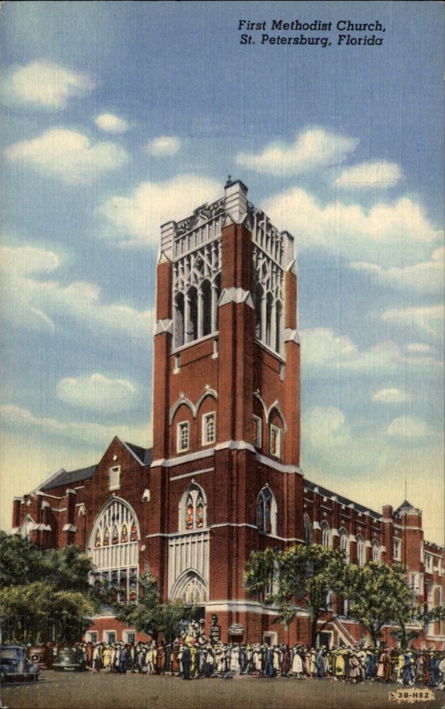 St Petersburg Florida ~ First Methodist Church parishioners tower ~ 1940s linen