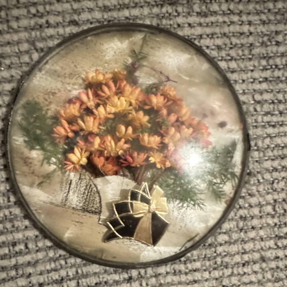 Vintage Round Multi-Color Decorative Wall Plaque with Dried Flowers small