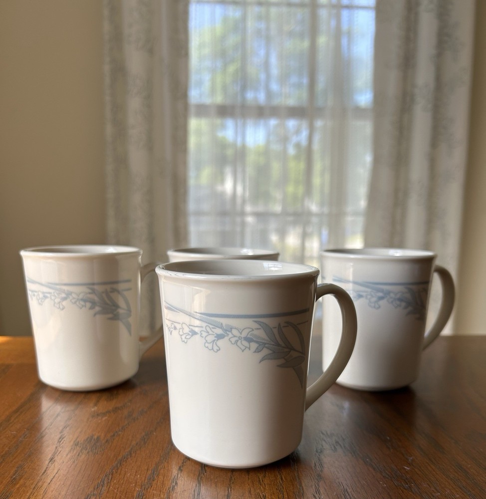 Corelle Blue Lily Coffee Cups 8oz Set of 4 Corning USA Vintage