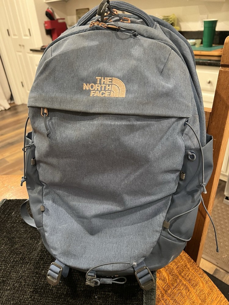 The North Face Unisex Borealis FlexVent Laptop Backpack for Travel Hiking Navy