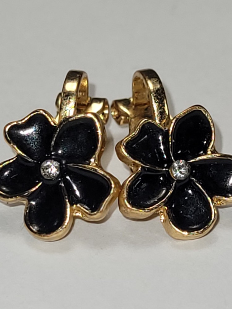 Vintage Gold Tone Black Enamel Clear Rhinestone Flower Clip-On Fashion Earrings