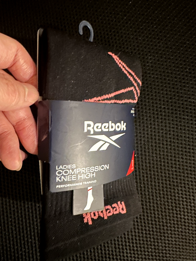 Reebok Ladies Compression Knee High Socks Shoe Size 4-10 NEW