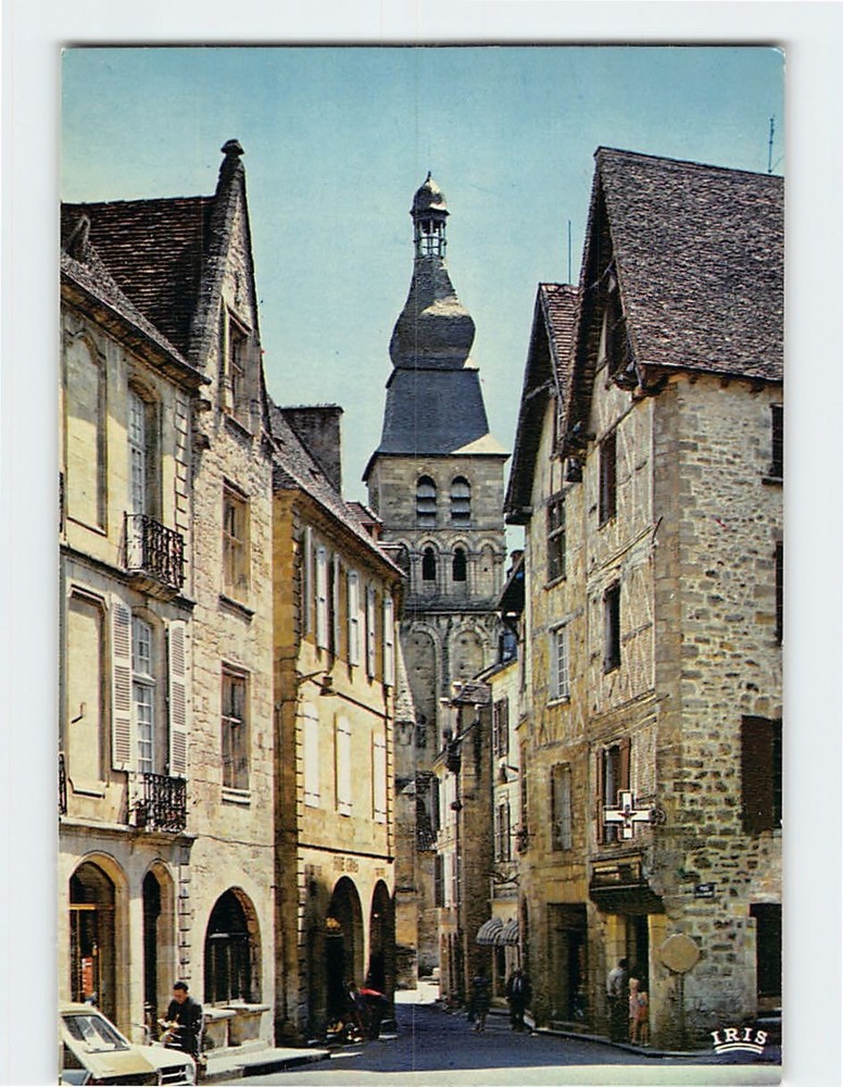 Postcard Rue et place de la Liberté Sarlat la Canéda France