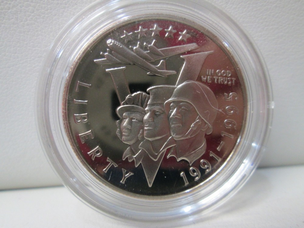 1991-1995 US WWII Proof Half Dollar Commemorative Coin _ Capsule