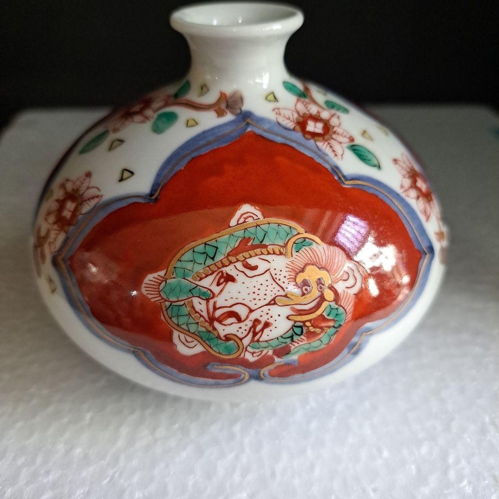 Imari Porcelain Vase Small Edo Period 19th C Japanese Antique Dragon 3.9 inch