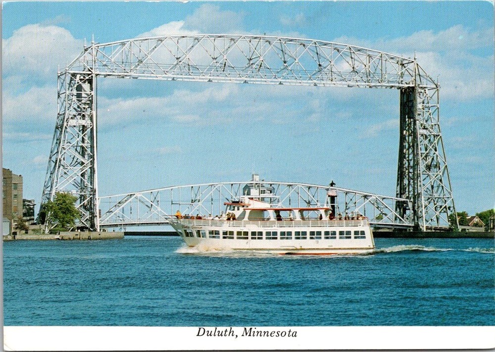 Vista Queen Excursion Boat Duluth Minnesota Superior Harbor c1980 Postcard