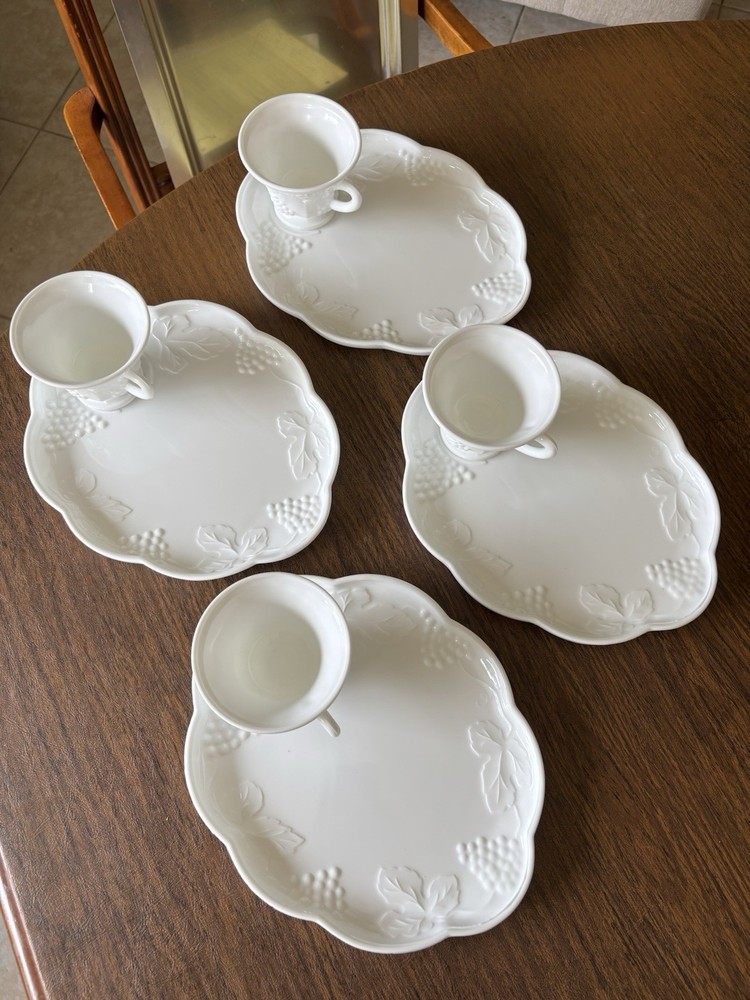 Set of 4 Vintage Indiana Milk Glass Harvest Grape Lunch Snack Plates & Cups 8pc.