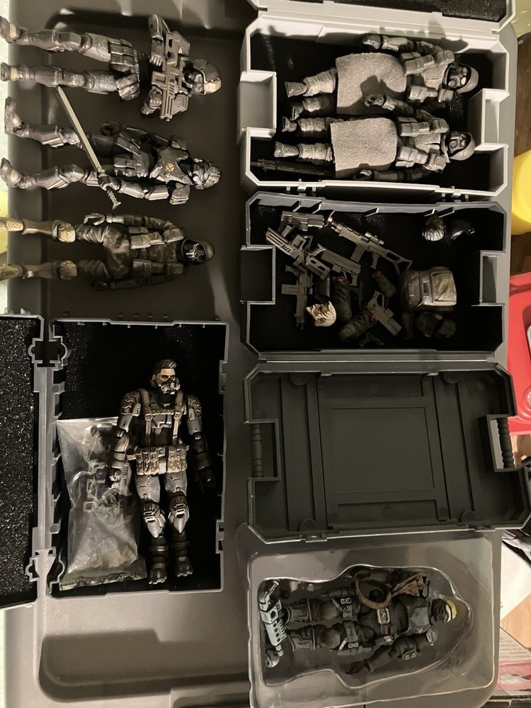 Acid Rain World Custom Lot Plastic 1:18 Various Action Figures-image