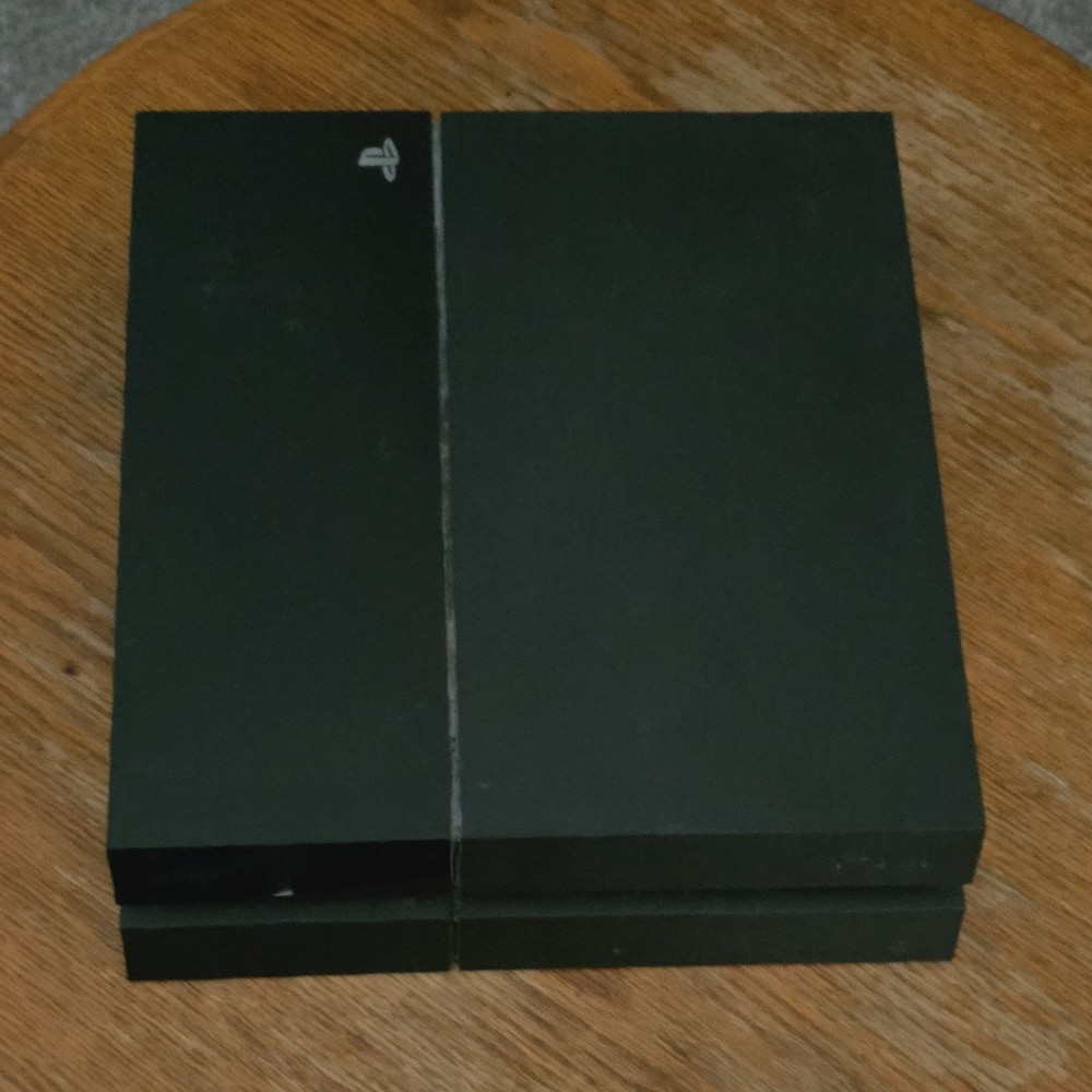 Sony PlayStation 4 CUH-1115A Home Console Black USB-A