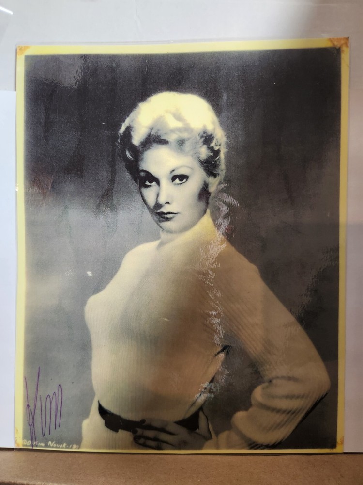 Autographed 8x10 DW Photo Actress Sex Symbol Kim Novak Picnic Vertigo