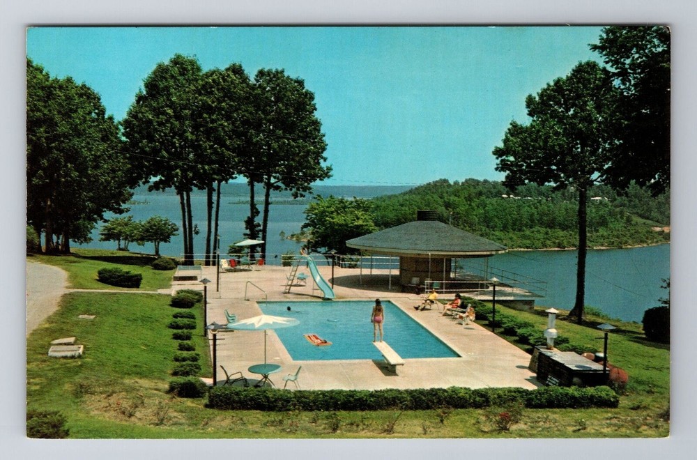 Bull Shoals AR-Arkansas, Crow Barnes Resort, Antique, Vintage Souvenir Postcard