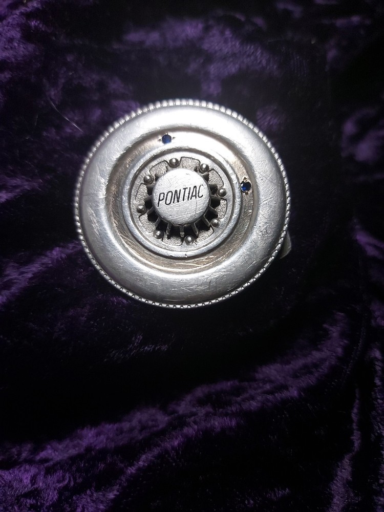 Service Belt Buckle For Pontiac Limited 8 Lug Hub Cap