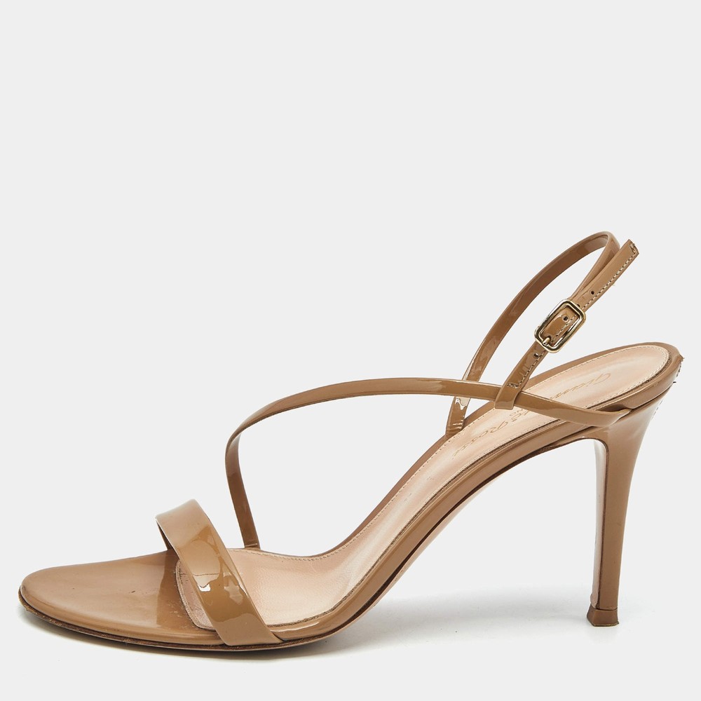 Gianvito Rossi Beige Patent Leather Manhattan Slingback Sandals Size 37