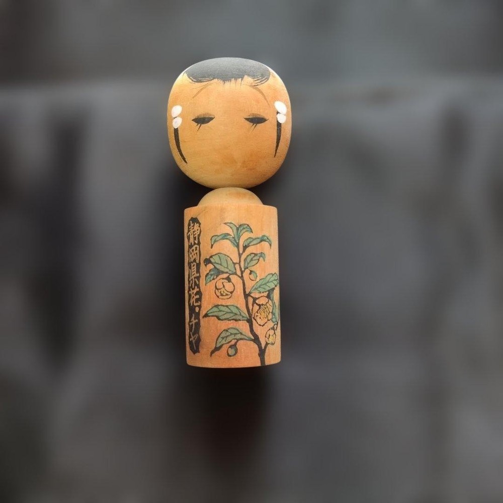 Kokeshi Doll Shizuoka Flower Tea Wooden Hand-Painted Traditional Craft