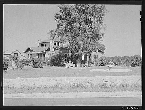 Photo:Caswell County North Carolina 1930s Farmhouse Rural House Landscape