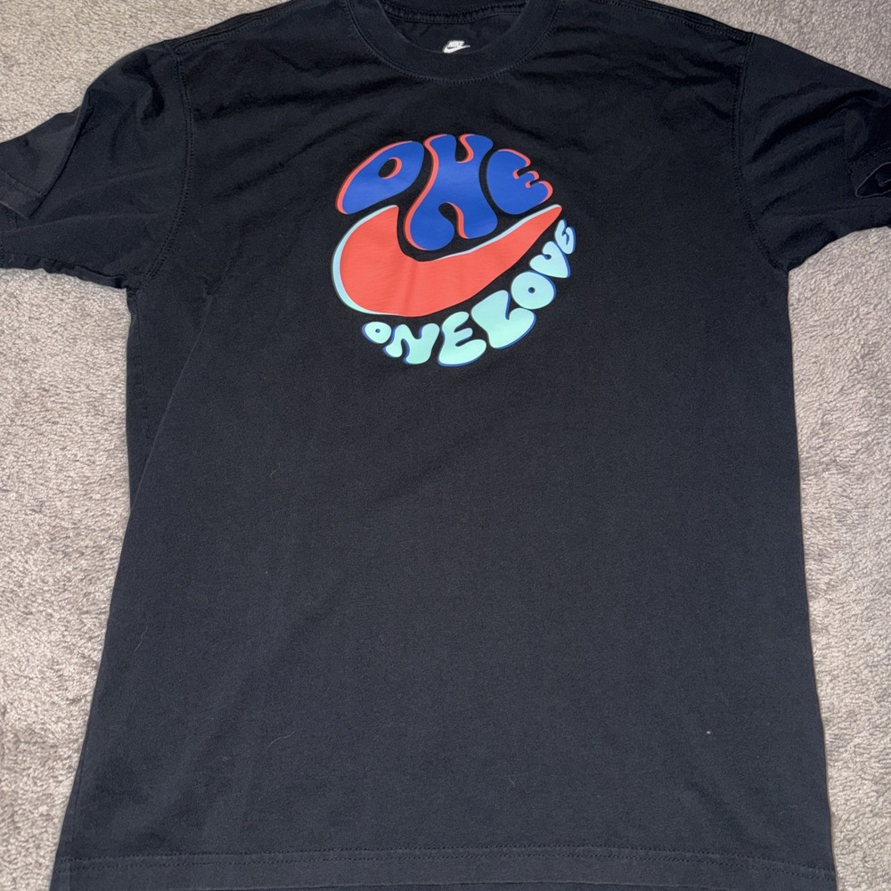 Nike Mens Black Short Sleeve One Love Graphic T-shirt Size Small
